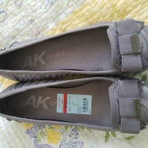 gray flats